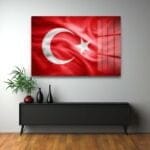 Gururla Dalgalanan Ay Yıldız: Türk Bayrağı Cam Tablo Duvar Dekoru cam tablo, duvar sanatı, modern dekorasyon, soyut sanat, cam sanat eserleri, iç mekan dekorasyonu, ofis dekorasyonu, ev dekorasyonu, restoran dekorasyonu, cafe dekorasyonu, cam baskı, UV baskı, estetik duvar sanatı