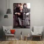 Atatürk'ün Zamansız Duruşu: Asil Ruh Cam Tablo Duvar Dekoru cam tablo, duvar sanatı, modern dekorasyon, soyut sanat, cam sanat eserleri, iç mekan dekorasyonu, ofis dekorasyonu, ev dekorasyonu, restoran dekorasyonu, cafe dekorasyonu, cam baskı, UV baskı, estetik duvar sanatı