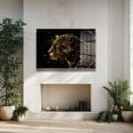 Altın Leopar Asaleti: Modern Temperli Cam Tablo Duvar Dekoru cam tablo, duvar sanatı, modern dekorasyon, soyut sanat, cam sanat eserleri, iç mekan dekorasyonu, ofis dekorasyonu, ev dekorasyonu, restoran dekorasyonu, cafe dekorasyonu, cam baskı, UV baskı, estetik duvar sanatı