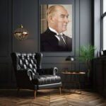 Ulu Önder Atatürk'ün Zamansız Bakışı: Temperli Cam Tablo Duvar Dekoru cam tablo, duvar sanatı, modern dekorasyon, soyut sanat, cam sanat eserleri, iç mekan dekorasyonu, ofis dekorasyonu, ev dekorasyonu, restoran dekorasyonu, cafe dekorasyonu, cam baskı, UV baskı, estetik duvar sanatı