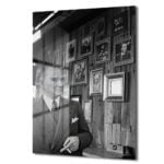 Atatürk'ün Zamansız Bakışı: Tarihi Siyah Beyaz Temperli Cam Tablo Duvar Dekoru cam tablo, duvar sanatı, modern dekorasyon, soyut sanat, cam sanat eserleri, iç mekan dekorasyonu, ofis dekorasyonu, ev dekorasyonu, restoran dekorasyonu, cafe dekorasyonu, cam baskı, UV baskı, estetik duvar sanatı