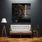 Siber Jaguar: Altın Dokunuşlu Modern Cam Tablo Duvar Dekoru cam tablo, duvar sanatı, modern dekorasyon, soyut sanat, cam sanat eserleri, iç mekan dekorasyonu, ofis dekorasyonu, ev dekorasyonu, restoran dekorasyonu, cafe dekorasyonu, cam baskı, UV baskı, estetik duvar sanatı