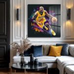 Mamba Ruhu: Dinamik Kobe Bryant Splash Art Cam Tablo Duvar Dekoru cam tablo, duvar sanatı, modern dekorasyon, soyut sanat, cam sanat eserleri, iç mekan dekorasyonu, ofis dekorasyonu, ev dekorasyonu, restoran dekorasyonu, cafe dekorasyonu, cam baskı, UV baskı, estetik duvar sanatı