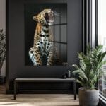 Leopar'ın Kükreyişi: Vahşi Gücü Yansıtan Temperli Cam Tablo Duvar Dekoru Leopar'ın Kükreyişi: Vahşi Gücü Yansıtan Temperli Cam Tablo Dekoratif Cam Tablo