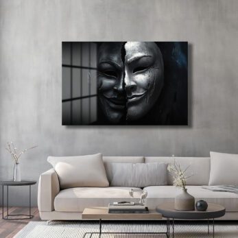 İkilemin Yüzü: Modern Sanat Temalı Kırık Maske Cam Tablo - Glazella İkilemin Yüzü: Modern Sanat Temalı Kırık Maske Cam Tablo - Glazella