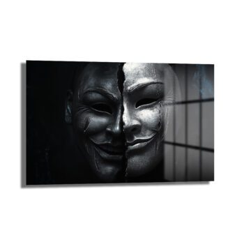 İkilemin Yüzü: Modern Sanat Temalı Kırık Maske Cam Tablo - Glazella