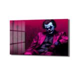 Joker'in Gizemli Dünyası: Pembe Şehirde Modern Temperli Cam Tablo Duvar Dekoru Joker'in Gizemli Dünyası: Pembe Şehirde Modern Temperli Cam Tablo Dekoratif Cam Tablo