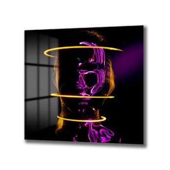Siber Rüyalar: Neon Işıklı Soyut Cam Tablo - Glazella Siber Rüyalar: Neon Işıklı Soyut Cam Tablo - Glazella