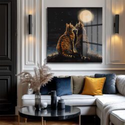 Ay Işığında Aşk Fısıltısı: Romantik Kediler Cam Tablo Duvar Dekoru Ay Işığında Aşk Fısıltısı: Romantik Kediler Cam Tablo Dekoratif Cam Tablo