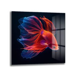 Ateş ve Buz Betta Balığı Cam Tablo - Neon Işıltılı Sanat Duvar Dekoru Koyu arka plan üzerinde, kırmızı, turuncu ve mavi neon ışıklarla parlayan, uzun, akıcı yüzgeçlere sahip dijital bir Betta balığı cam tablo.