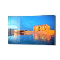 Anıtkabir'in Altın Yansımaları: Görkemli Cam Tablo Duvar Dekoru Anıtkabir'in Altın Yansımaları: Görkemli Cam Tablo Dekoratif Cam Tablo