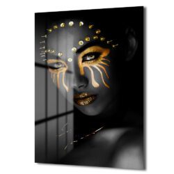 Altın Sır Perdesi: Gizemli Kadın Portresi Modern Cam Tablo Duvar Dekoru Altın Sır Perdesi: Gizemli Kadın Portresi Modern Cam Tablo Dekoratif Cam Tablo
