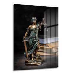 Adaletin Heybetli Simgesi: Themis Temalı Temperli Cam Tablo - Glazella Adaletin Heybetli Simgesi: Themis Temalı Temperli Cam Tablo - Glazella