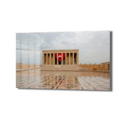 Anıtkabir'in Görkemli Yansıması: Türk Bayraklı Cam Tablo Duvar Dekoru Anıtkabir'in Görkemli Yansıması: Türk Bayraklı Cam Tablo Dekoratif Cam Tablo
