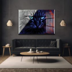 Mavi Gözlerin Gizemi: İkili Karakter Kedi Cam Tablo Duvar Dekoru Mavi Gözlerin Gizemi: İkili Karakter Kedi Cam Tablo Dekoratif Cam Tablo