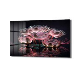 Karanlık bir zeminde pembe ve beyaz tonlarda ışıldayan, suya yansıyan lotus çiçekleri temalı temperli cam tablo, yatak odası veya salon için modern duvar dekorasyonu.