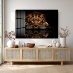 Asil Avcı: Leopar Temalı Modern Cam Tablo Duvar Dekoru Asil Avcı: Leopar Temalı Modern Cam Tablo