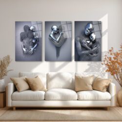Aşkın Metal Dansı: Modern Sarılma Üçlü Cam Tablo Seti Üçlü Set Duvar Dekoru Aşkın Metal Dansı: Modern Sarılma Üçlü Cam Tablo Seti Üçlü Set