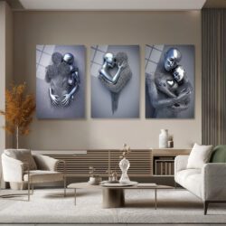 Aşkın Metal Dansı: Modern Sarılma Üçlü Cam Tablo Seti Üçlü Set Duvar Dekoru Aşkın Metal Dansı: Modern Sarılma Üçlü Cam Tablo Seti Üçlü Set
