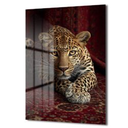 Gizemli Bakış: Asil Leopar Desenli Temperli Cam Tablo Duvar Dekoru Gizemli Bakış: Asil Leopar Desenli Temperli Cam Tablo