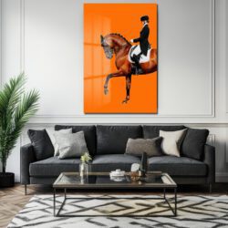 Elegansın Dansı: Turuncu Zeminde Atlı Binici Modern Cam Tablo Duvar Dekoru Elegansın Dansı: Turuncu Zeminde Atlı Binici Modern Cam Tablo