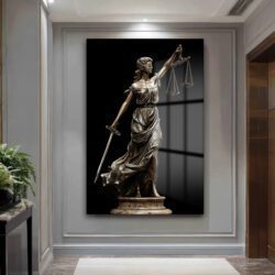 Adalet Tanrıçası Themis: Hukukun ve Dengenin Güçlü Sembolü Cam Tablo Duvar Dekoru Adalet Tanrıçası Themis: Hukukun ve Dengenin Güçlü Sembolü Cam Tablo