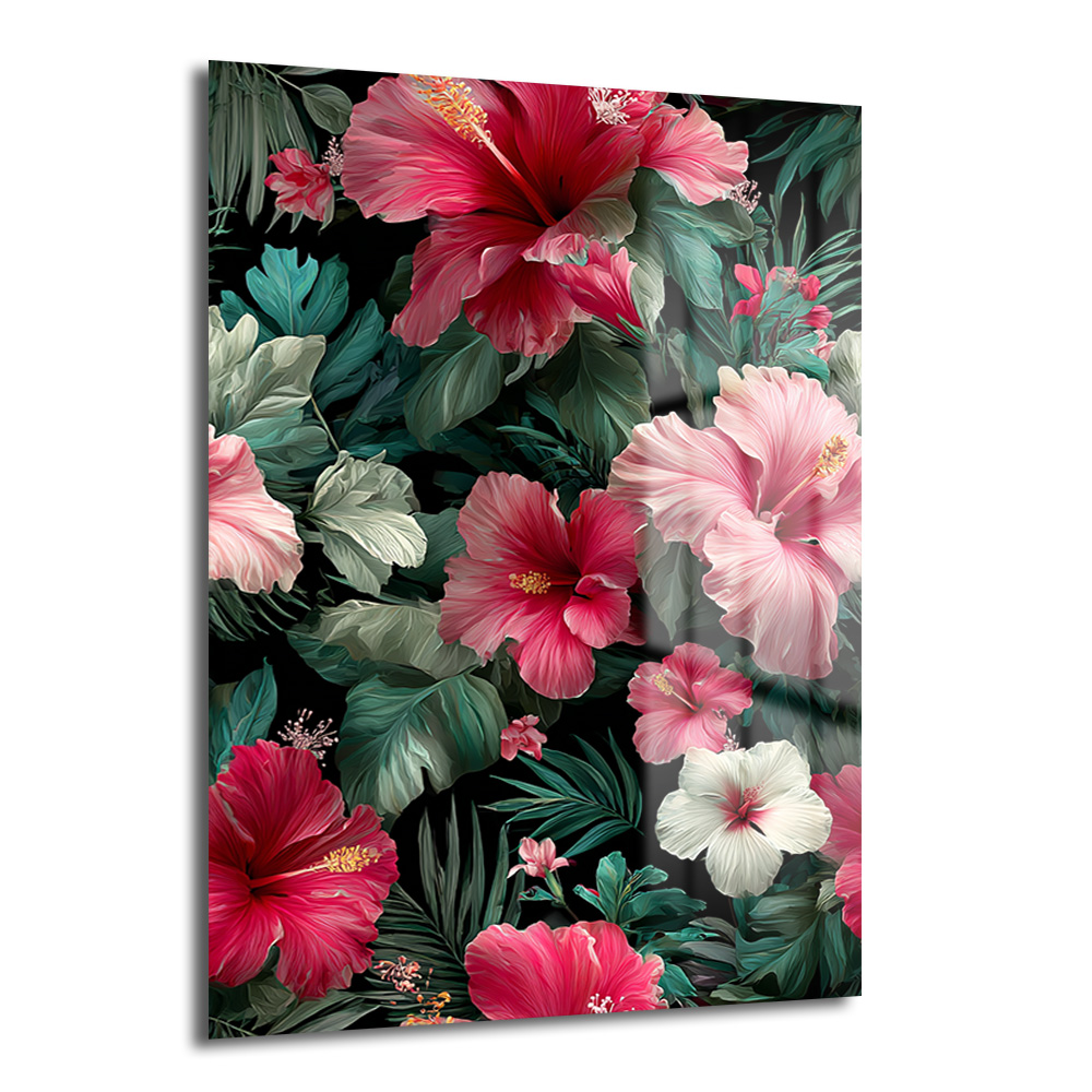 Tropik Hibiskus Çiçekleri Cam Tablo - Canlı Renklerle Duvar Sanatı Duvar Dekoru Siyah arka plan üzerinde pembe, fuşya ve beyaz hibiskus çiçekleri ile yeşil tropikal yaprakların yer aldığı, parlak ve canlı renklerde cam tablo.