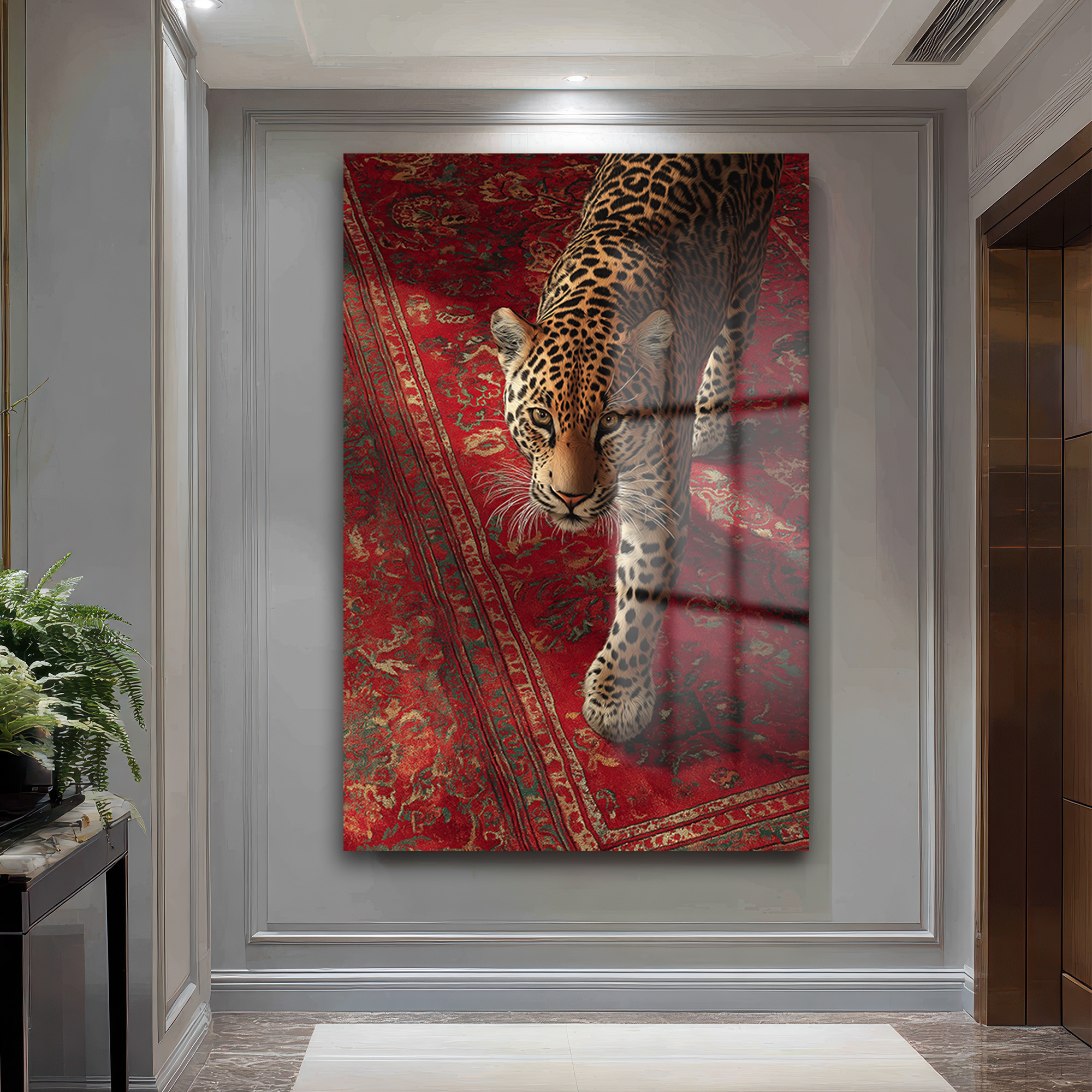 Çarpıcı Leopar Kırmızı Halı Üzerinde Cam Tablo Duvar Dekoru Çarpıcı Leopar Kırmızı Halı Üzerinde Cam Tablo