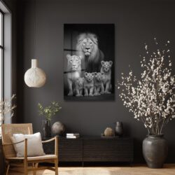 Aslan Ailesi Siyah Beyaz Sanat Cam Tablo Duvar Dekoru Aslan Ailesi Siyah Beyaz Sanat Cam Tablo