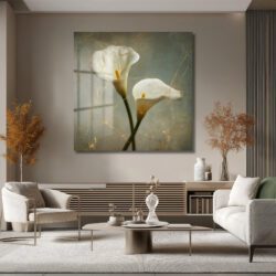 Kintsugi Calla Lily Cam Tablo: Altın Dokunuşlu Zarafet Duvar Dekoru Kintsugi Calla Lily Cam Tablo: Altın Dokunuşlu Zarafet