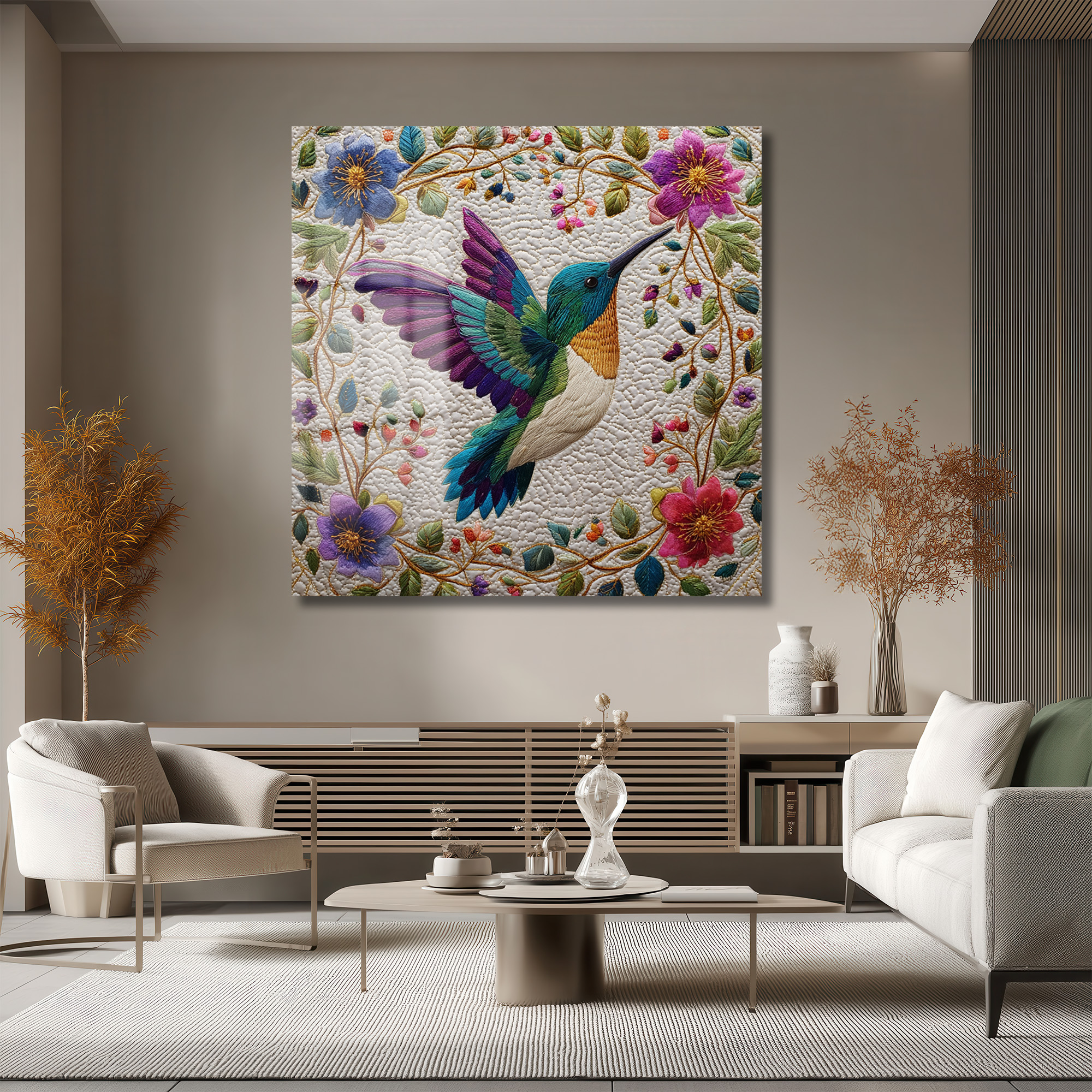 Büyüleyici Kolibri ve Çiçekler Temalı İşlemeli Cam Tablo Duvar Dekoru Büyüleyici Kolibri ve Çiçekler Temalı İşlemeli Cam Tablo
