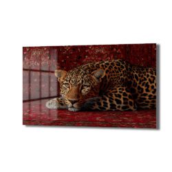 Asil Leopar Kırmızı Halıda Cam Tablo - Vahşi Yaşamın Zarafeti - Glazella Asil Leopar Kırmızı Halıda Cam Tablo - Vahşi Yaşamın Zarafeti - Glazella