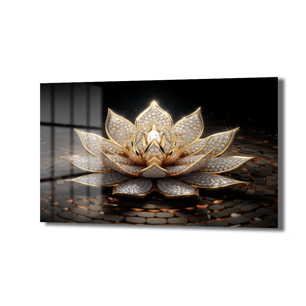 Işıltılı Altın Lotus Çiçeği Temalı Lüks Cam Tablo Duvar Dekoru Koyu ve yansıtıcı bir zeminde parlayan, altın renkli çerçevelerle süslenmiş ve binlerce küçük beyaz pırlanta veya kristal ile işlenmiş bir lotus çiçeği cam tablosu.