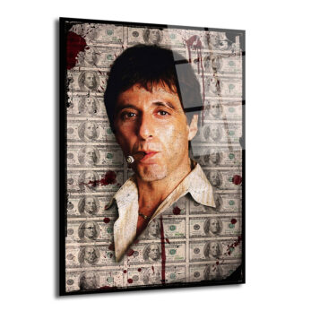 Al Pacino'nun Tony Montana karakterini canlandırdığı, puro içen, arkasında yüz dolarlık banknotlar ve kırmızı kan lekeleri olan, yoğun bakışlı bir portre cam tablo.