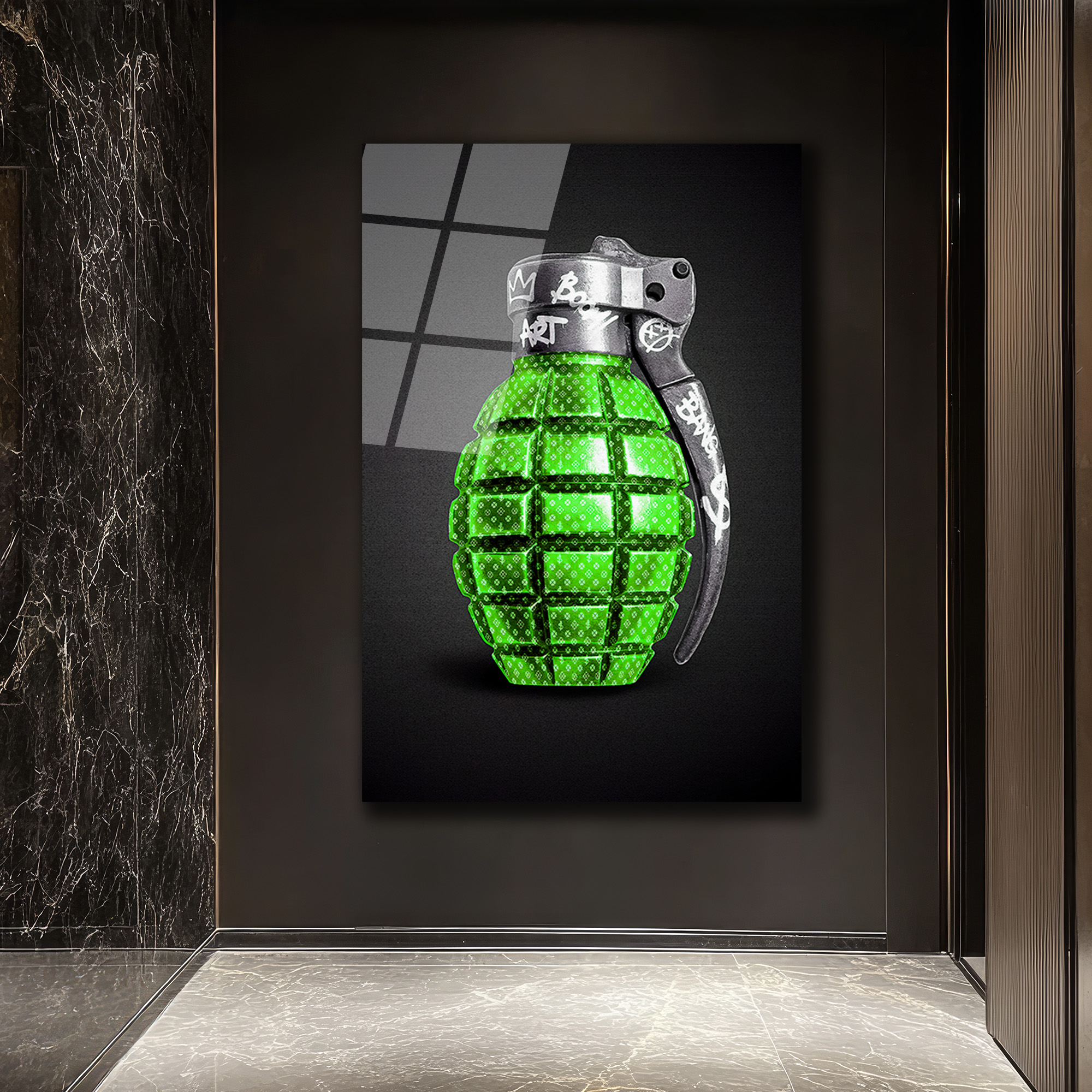 Sanatın Patlayıcı Dokunuşu: Yeşil Grenade Cam Tablo Duvar Dekoru Sanatın Patlayıcı Dokunuşu: Yeşil Grenade Cam Tablo