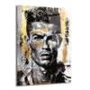 Altın Vuruş: Ronaldo Graffiti Cam Tablo Duvar Dekoru Siyah, beyaz, gri ve altın renklerinde, graffiti ve sokak sanatı tarzında yapılmış, Cristiano Ronaldo'nun yoğun bakışlı portre cam tablosu. Arka planda soyut fırça darbeleri ve boya sıçramaları görülüyor.