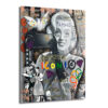 Marilyn Monroe Pop Art Graffiti Cam Tablo - İkonik Duvar Sanatı Duvar Dekoru Pop Art tarzında, Marilyn Monroe'nun selfie çekerken gülümsediği, arka planında graffiti yazıları (Famous, Pop Art, Iconic), renkli kuş, Eyfel Kulesi, Olimpiyat halkaları ve elmas figürleri bulunan modern cam tablo.