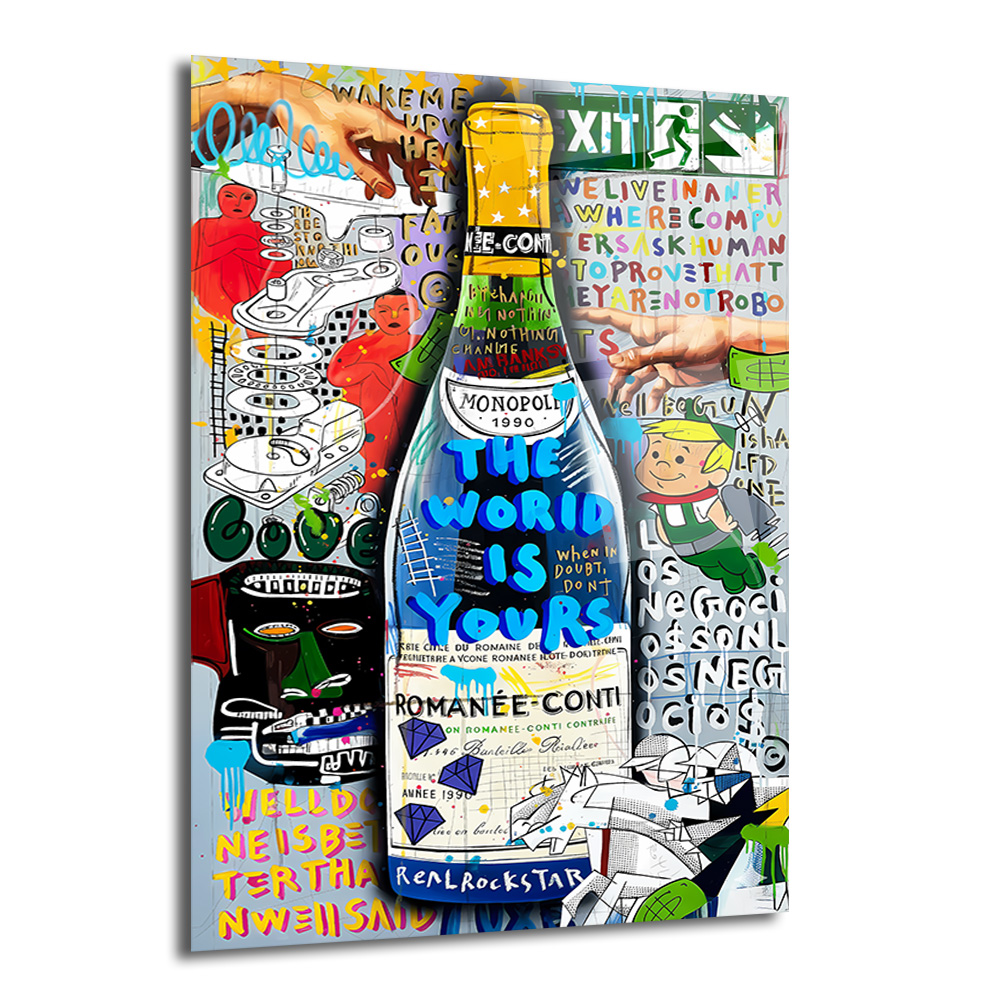 Lüks ve Asi Ruh: Dünya Senin Pop Art Şampanya Cam Tablo Duvar Dekoru Canlı renklerle, pop art ve graffiti tarzında tasarlanmış, ortasında 'THE WORLD IS YOURS' yazılı bir şampanya şişesi bulunan modern cam tablo. Arka planda Michelangelo'nun 'Adem'in Yaratılışı'ndan eller, Buda figürleri, pikaplar ve çeşitli yazılar yer alıyor, genel görünüm enerjik ve dinamik.