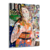 Urban Pop Art Kraliçe Maskeli Çağdaş Sanat Cam Tablo Duvar Dekoru Turuncu tulumlu, maskeli ve taçlı bir kadının graffiti ve pop art ögeleriyle dolu, canlı renklerdeki cam tablo. Arka planda palmiye ağaçları, dolar işaretleri, sloganlar ve bir sprey boya kutusu yer alıyor.