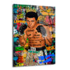 Muhammed Ali Efsanesi Pop Art Graffiti Cam Tablo Duvar Dekoru Graffiti ve pop art tarzında tasarlanmış, boks eldivenleri ve şampiyonluk tacıyla Muhammed Ali'nin güçlü duruşunu sergileyen renkli bir cam tablo.
