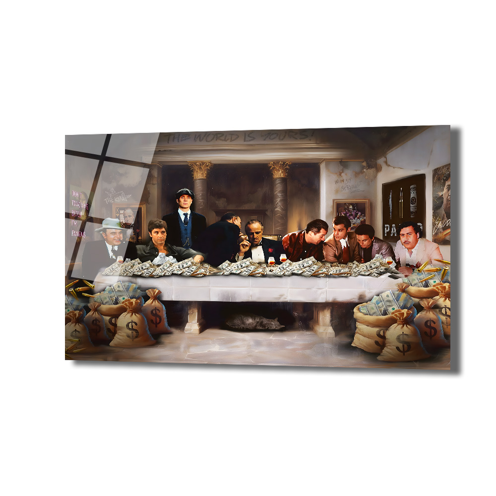 Mafya Liderleri Son Akşam Yemeği Cam Tablo - Gücün Zirvesi Duvar Dekoru Ünlü mafya liderlerinin (Al Capone, Tony Montana, Don Corleone vb.) para yığınlarıyla dolu bir masada toplandığı, The Last Supper temalı modern ve dramatik bir cam tablo. Arka planda 'THE WORLD IS YOURS!' yazısı.