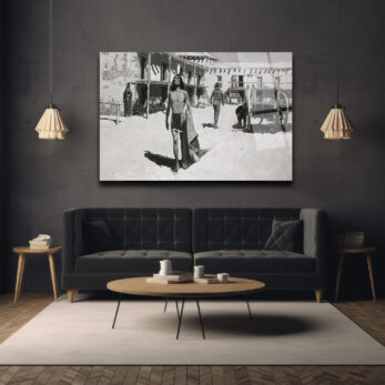Geçmişin Yankısı: Monokrom Köy Manzarası Cam Tablo - Glazella Geçmişin Yankısı: Monokrom Köy Manzarası Cam Tablo - Glazella