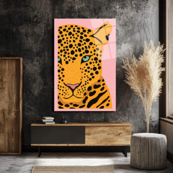Cesur Bakış: Pembe Arka Plan Leopard Desenli Modern Cam Tablo - Glazella Cesur Bakış: Pembe Arka Plan Leopard Desenli Modern Cam Tablo - Glazella